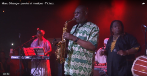 Le légendaire saxophoniste, chanteur et musicien d'origine camerounaise Manu Dibango décède du COVID-19