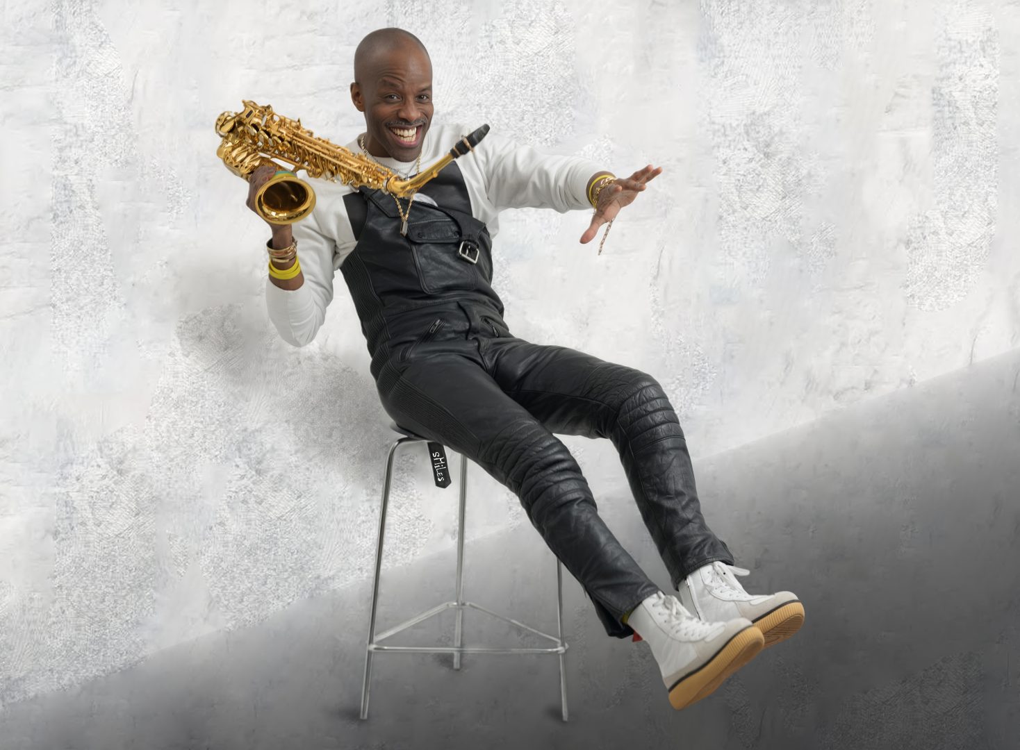 sMiles (2025) de Jowee Omicil - un 11e album à paraître le 11 novembre sur Bash Village!