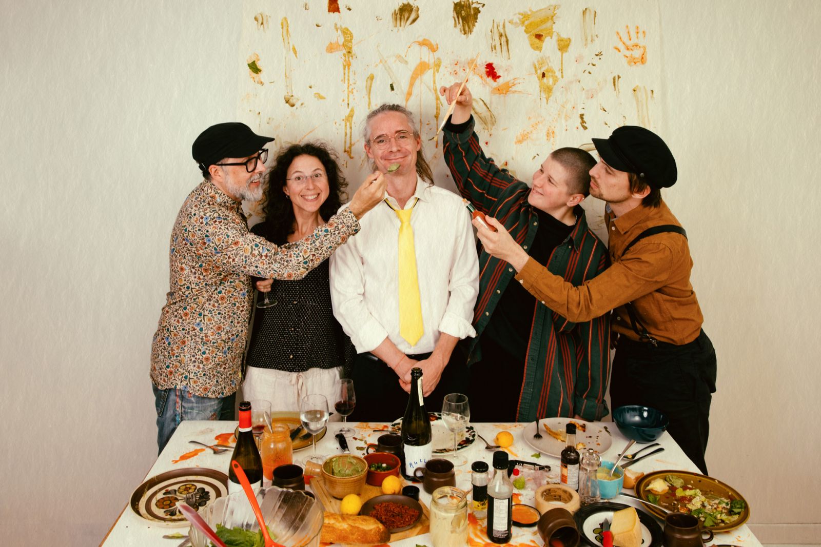 Le contrebassiste Hugo Blouin lance Le buffet @ MDC Claude-Léveillée (28 nov) - savoureux !